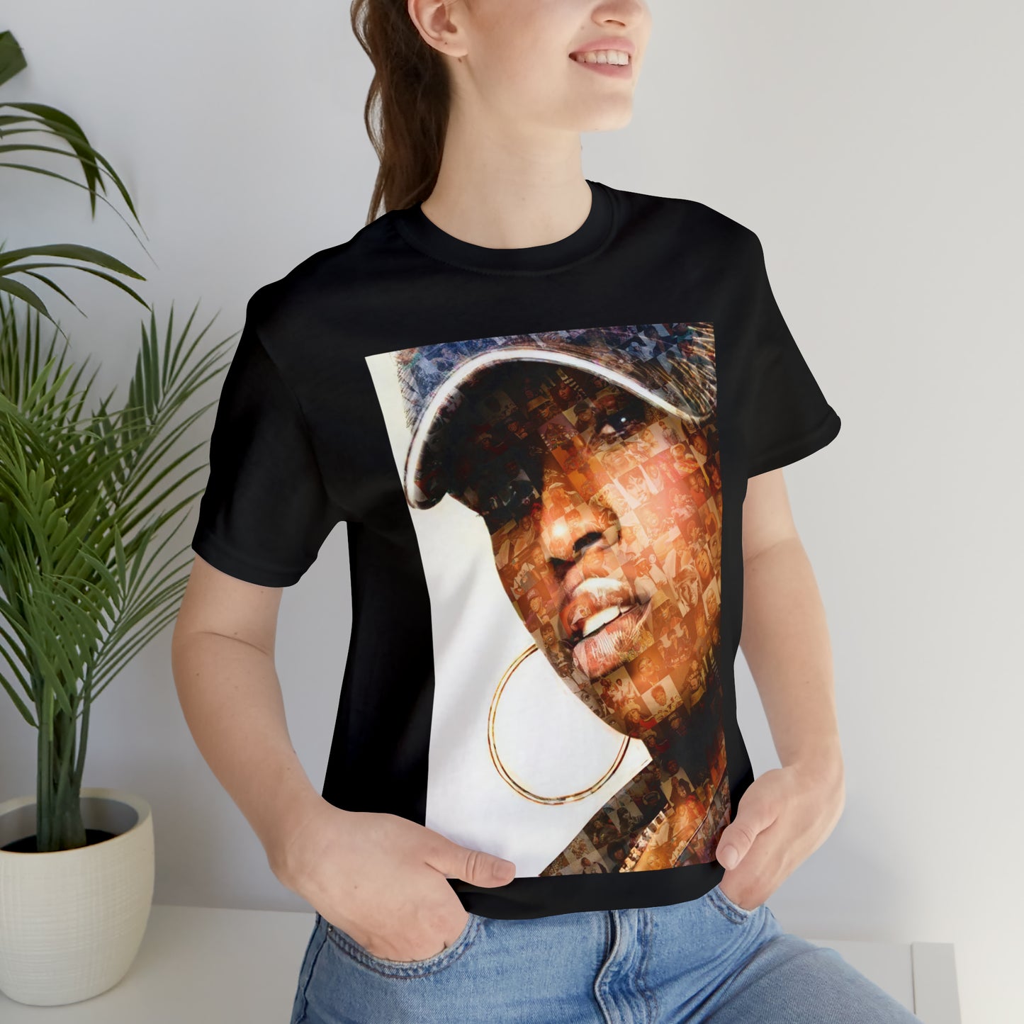 Gossip - Missy Elliott (Unisex Short Sleeve Tee)