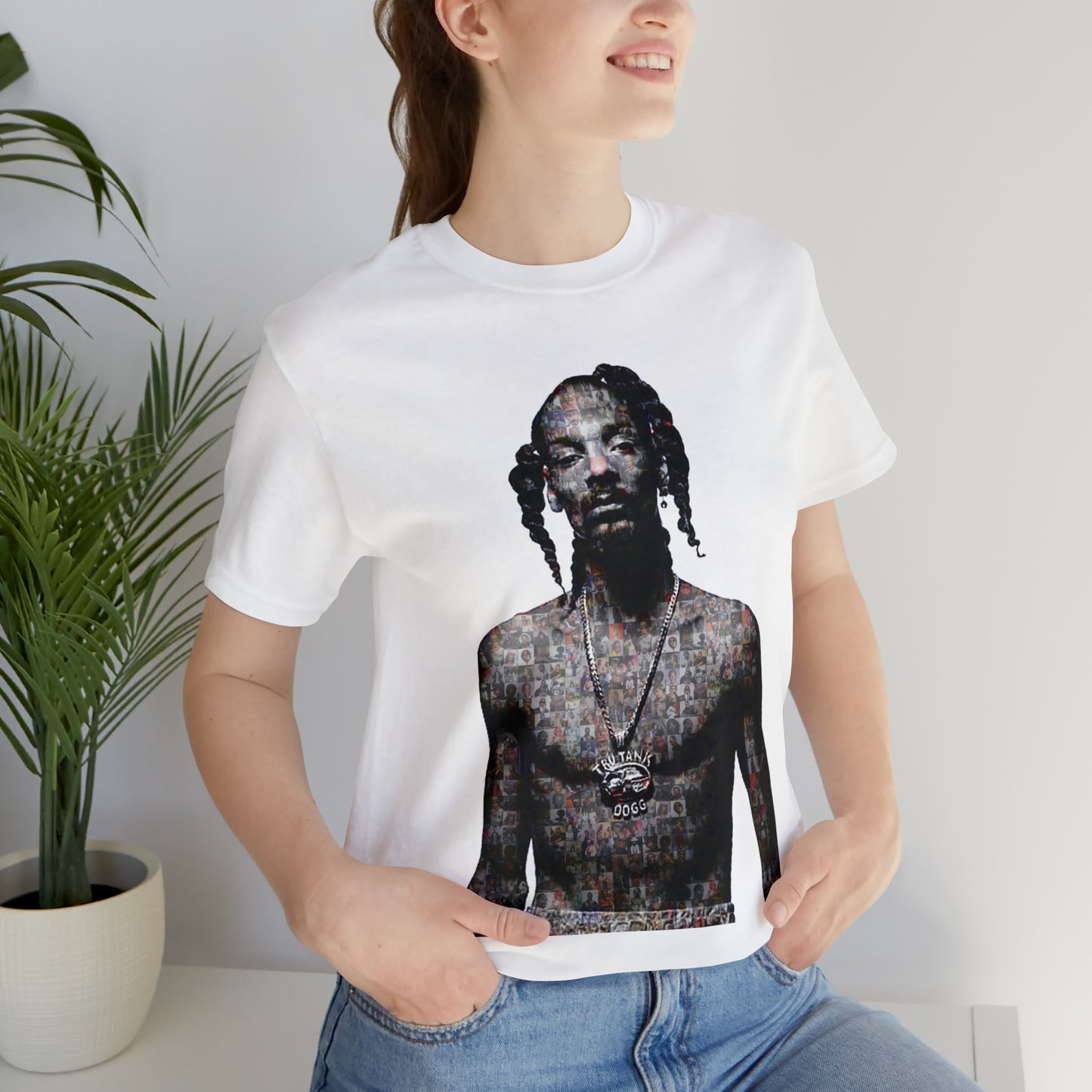 D O Double G - Snoop Dogg (Unisex Short Sleeve Tee)